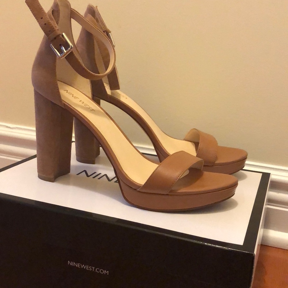 Nine West women’s nude heels